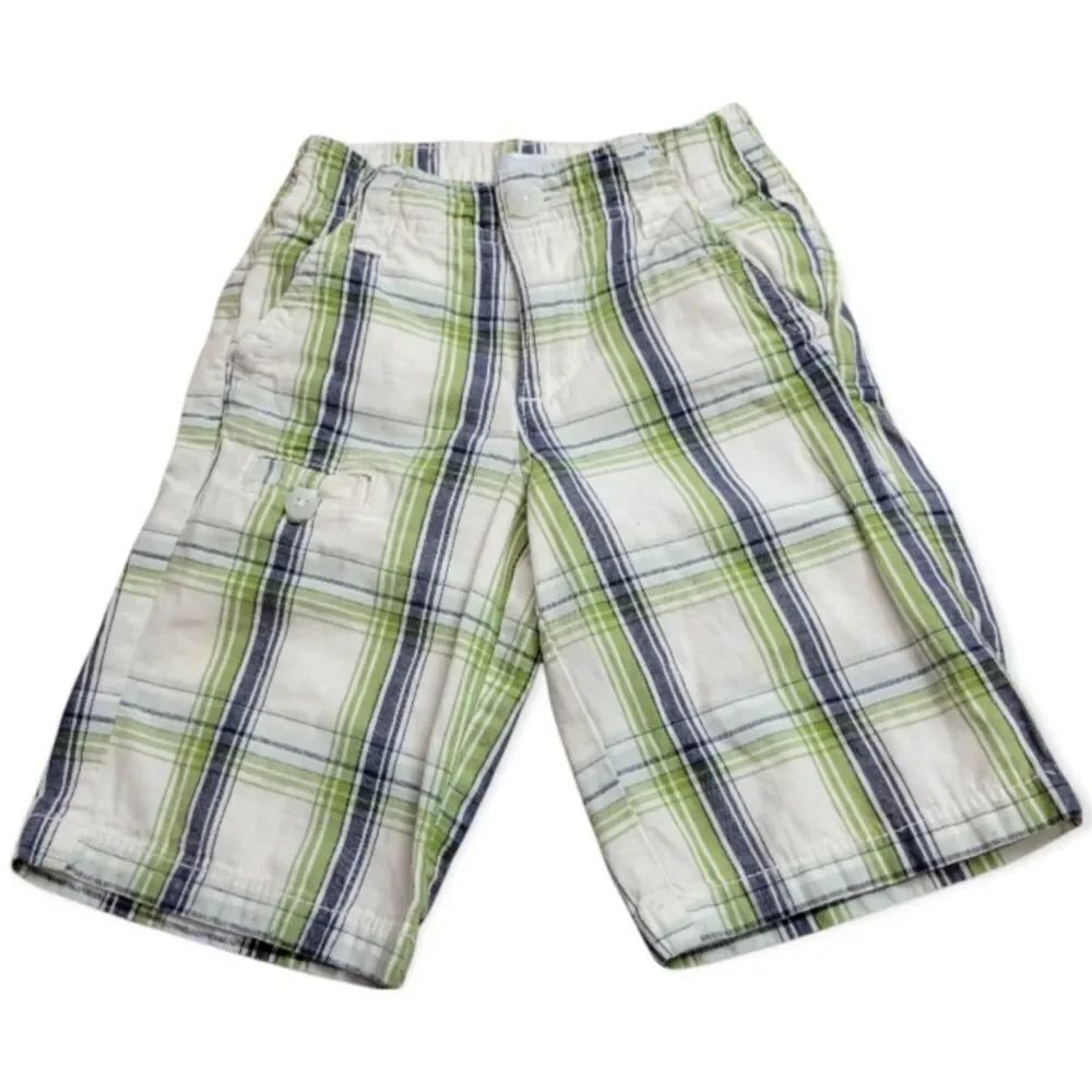 Old Navy plaid Bermuda shorts 3T